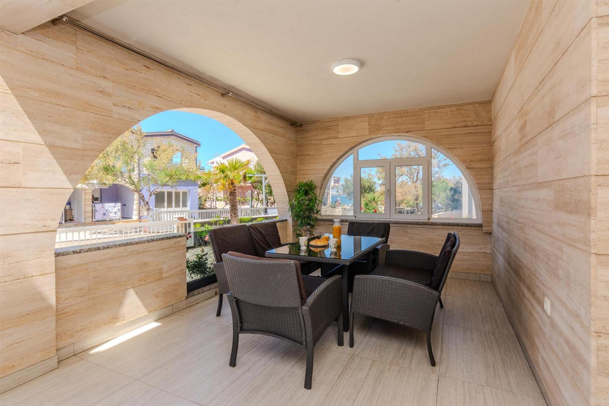 Apartments Lucica Vir Dış mekan fotoğraf